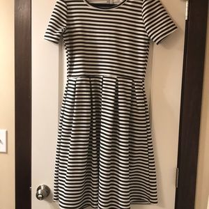 LuLaRoe Amelia